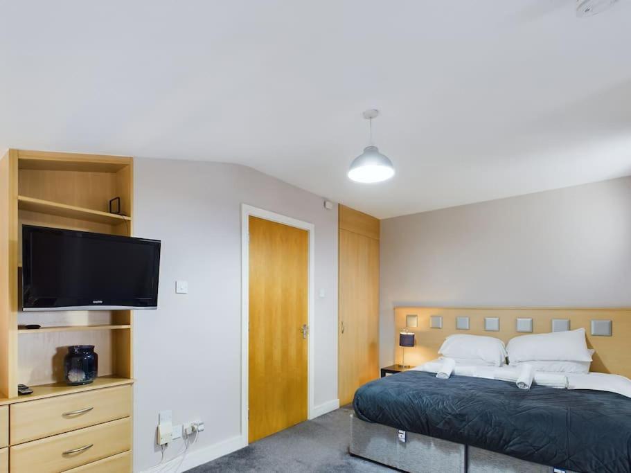Stunning 2br Apt In City Centre *